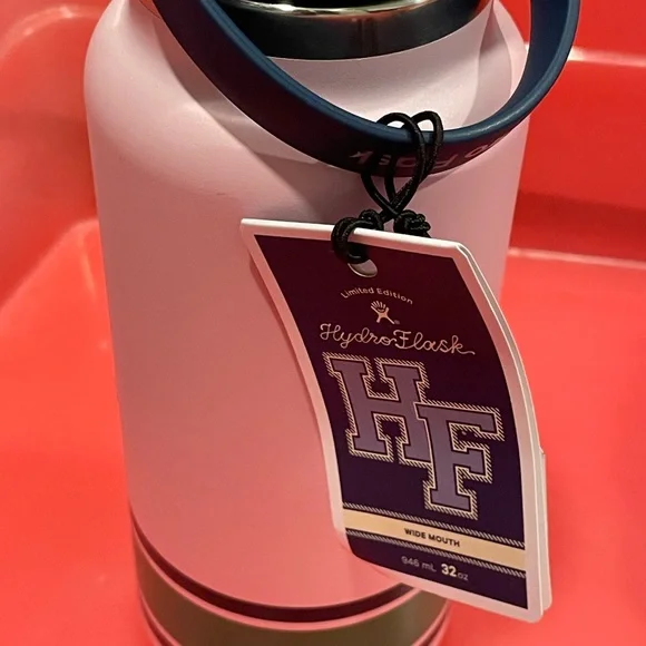 Hydro Flask Limited Edition Pink with Blue Handle - Picture 2 of 2